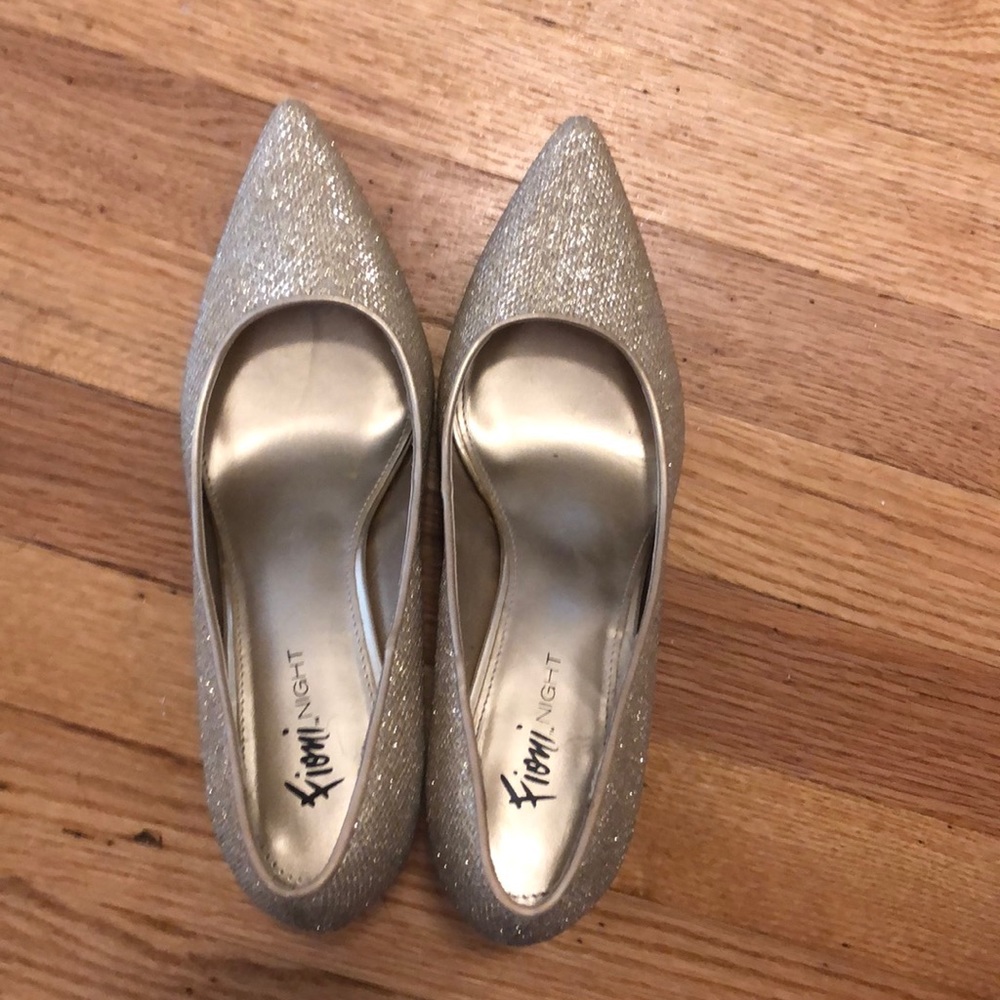 Glittery Gold Heels NWOT